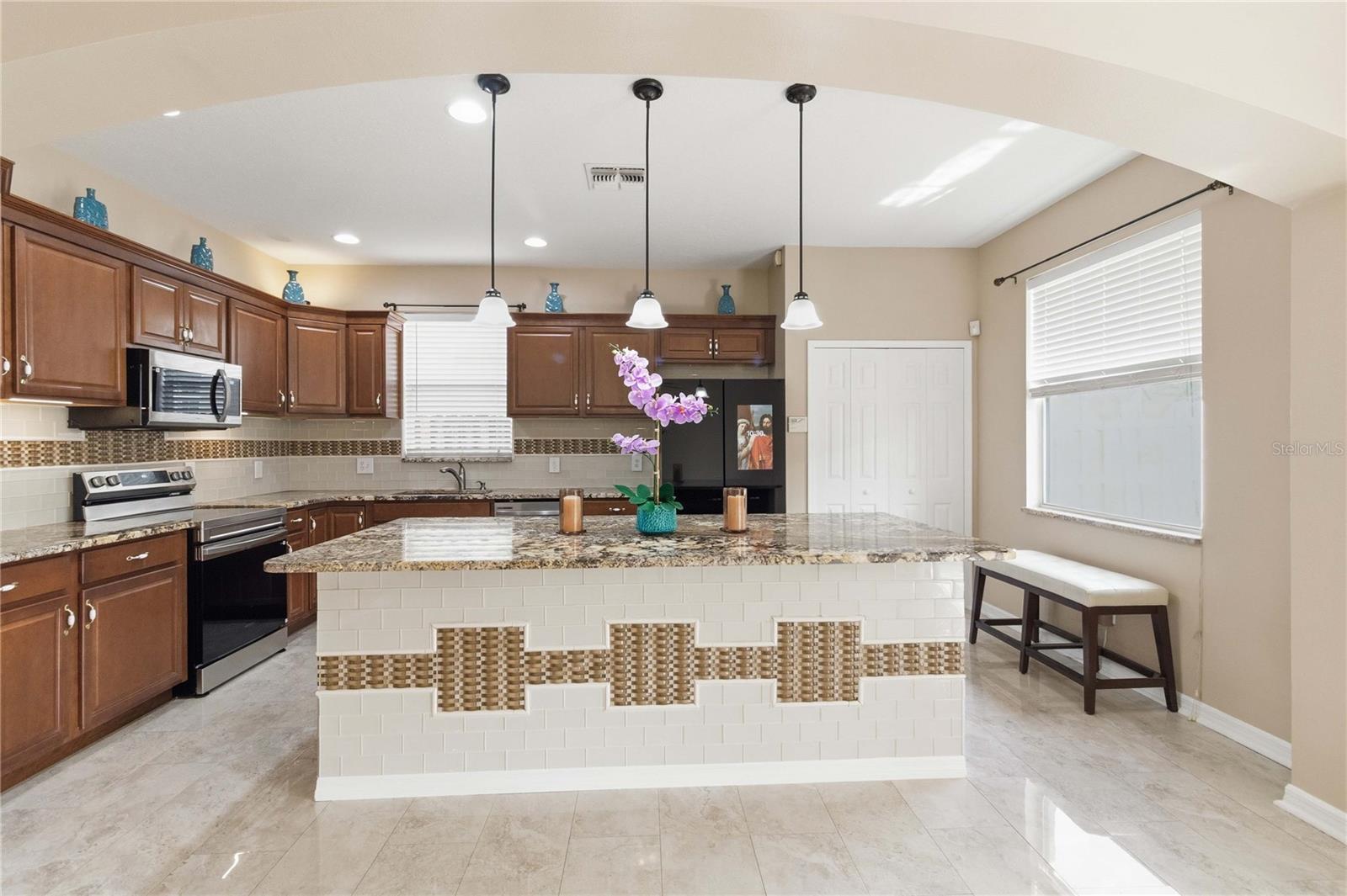 Image 13 of 65 For 13537 Eyas Road