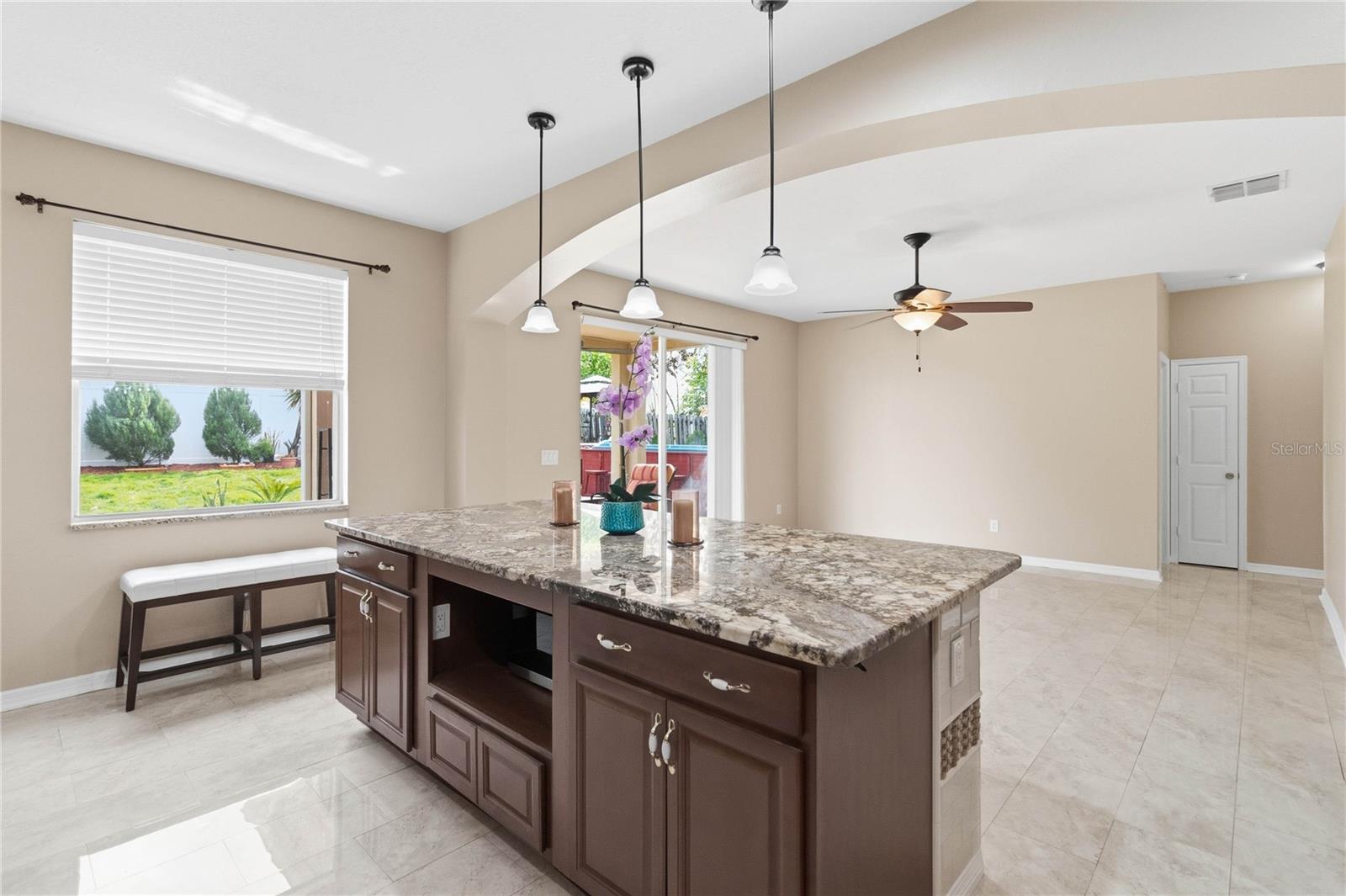 Image 17 of 65 For 13537 Eyas Road