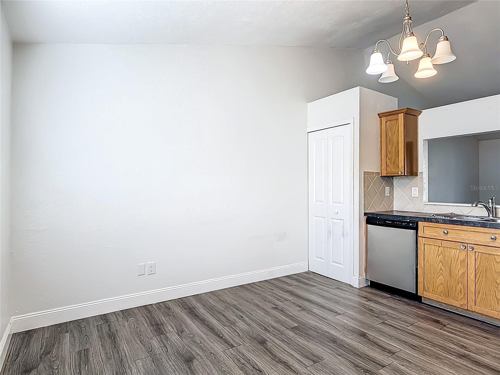 Image 12 of 54 For 1763 Hillandale Avenue