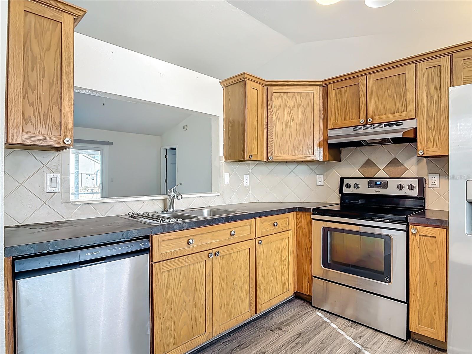 Image 15 of 54 For 1763 Hillandale Avenue