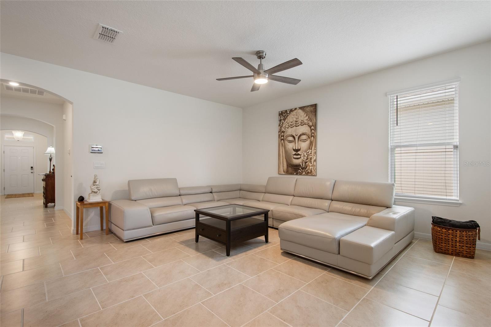 Image 11 of 62 For 2033 Rankin Street