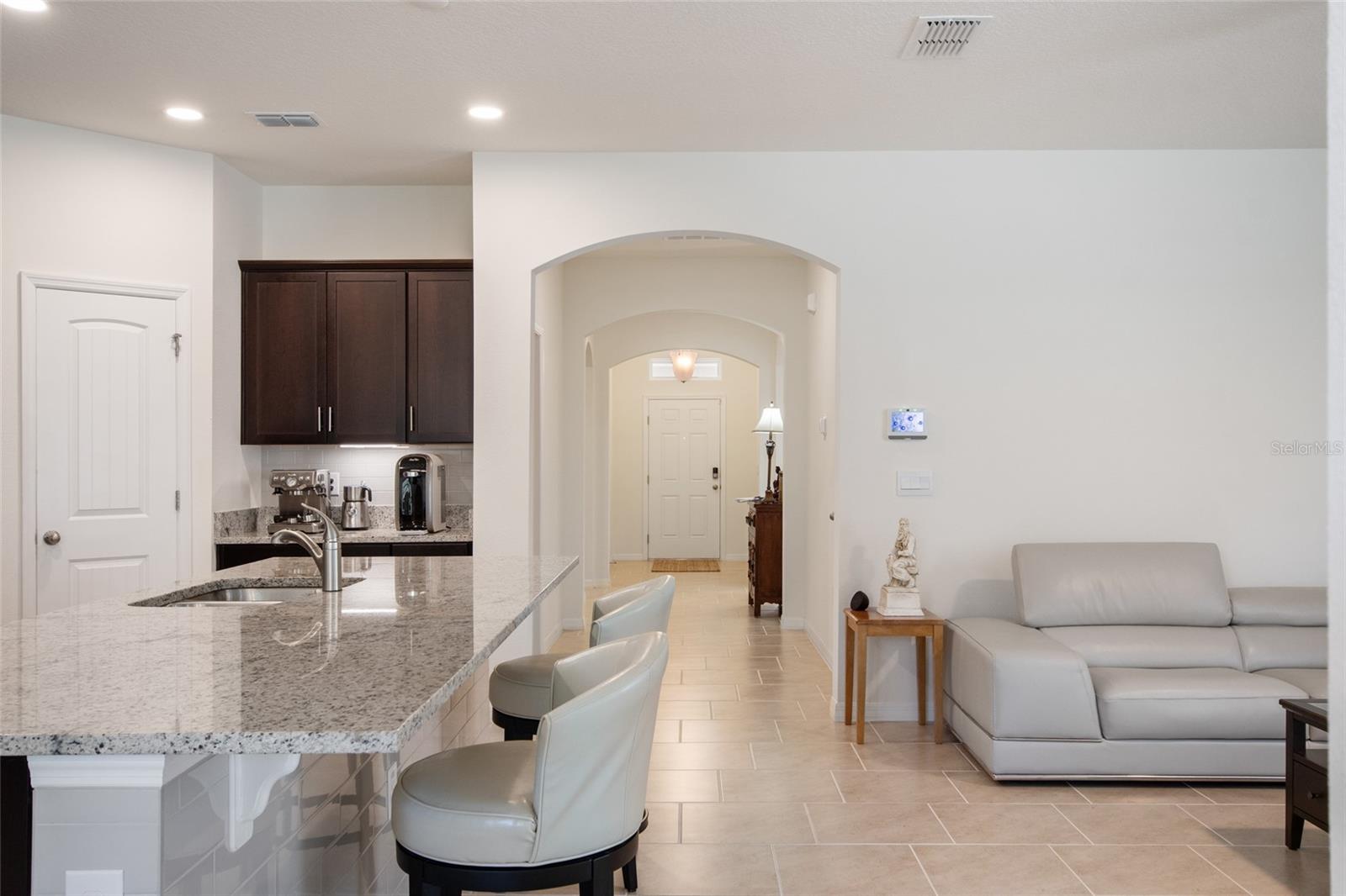 Image 15 of 62 For 2033 Rankin Street