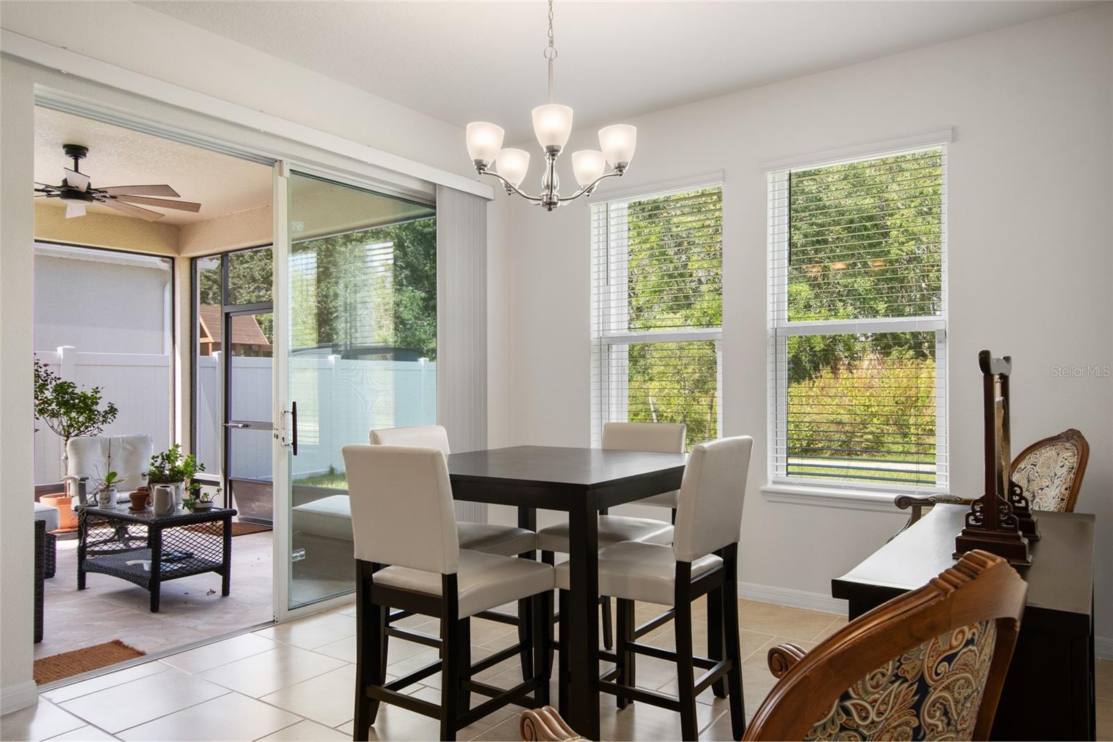 Image 17 of 62 For 2033 Rankin Street