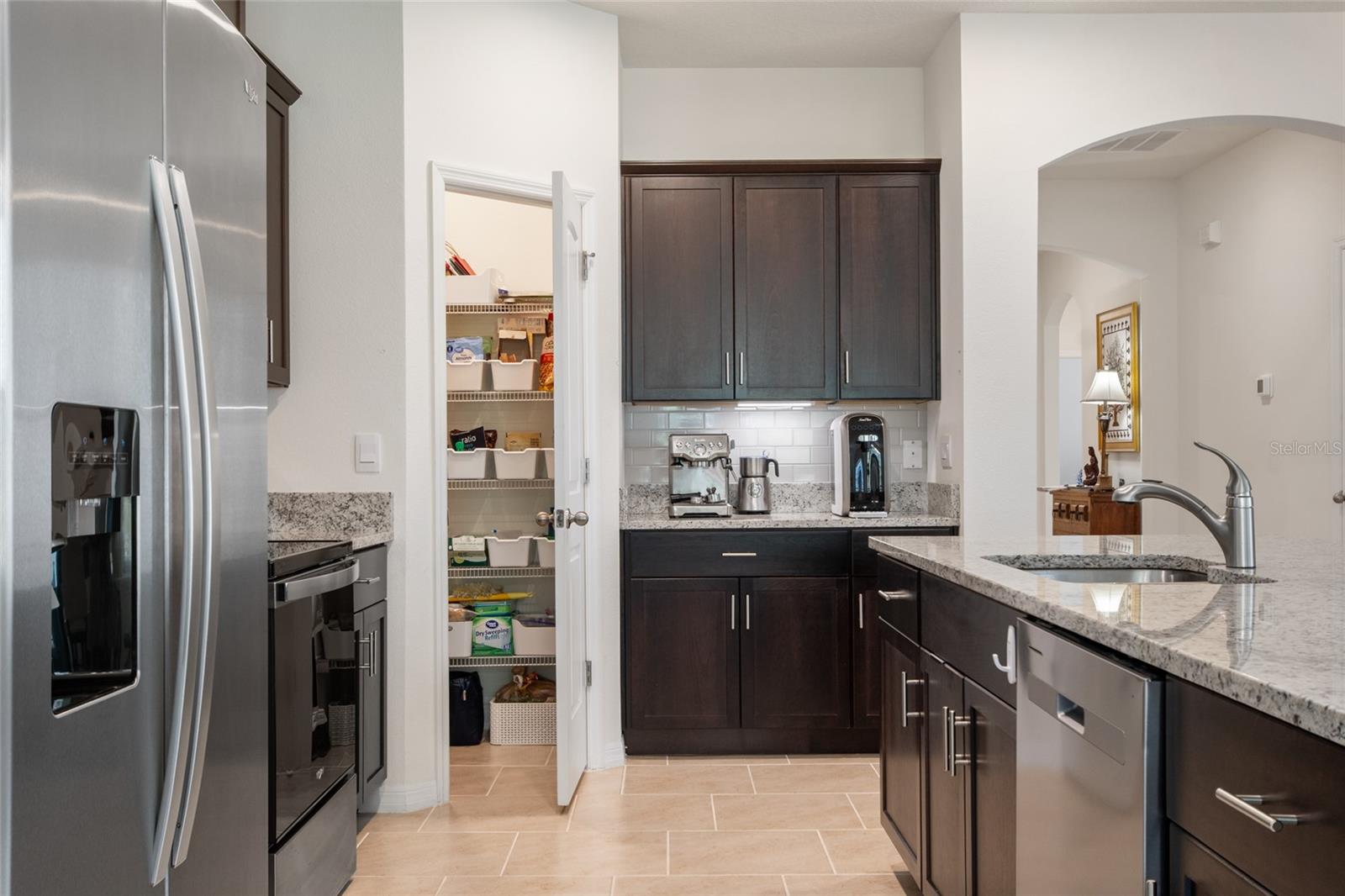 Image 9 of 62 For 2033 Rankin Street