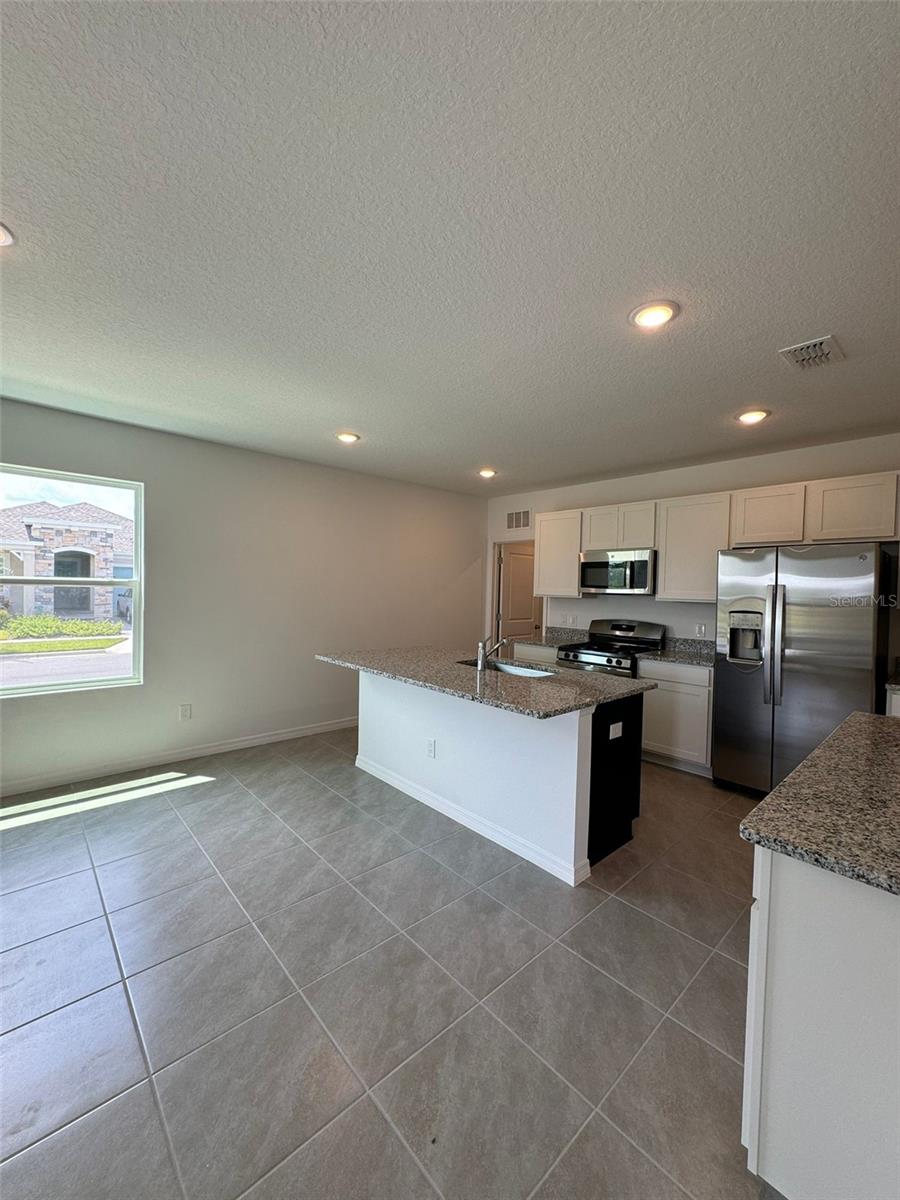 Image 11 of 32 For 15146 Windflower Alley