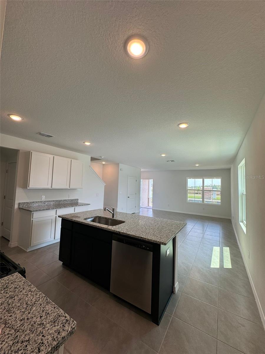 Image 17 of 32 For 15146 Windflower Alley