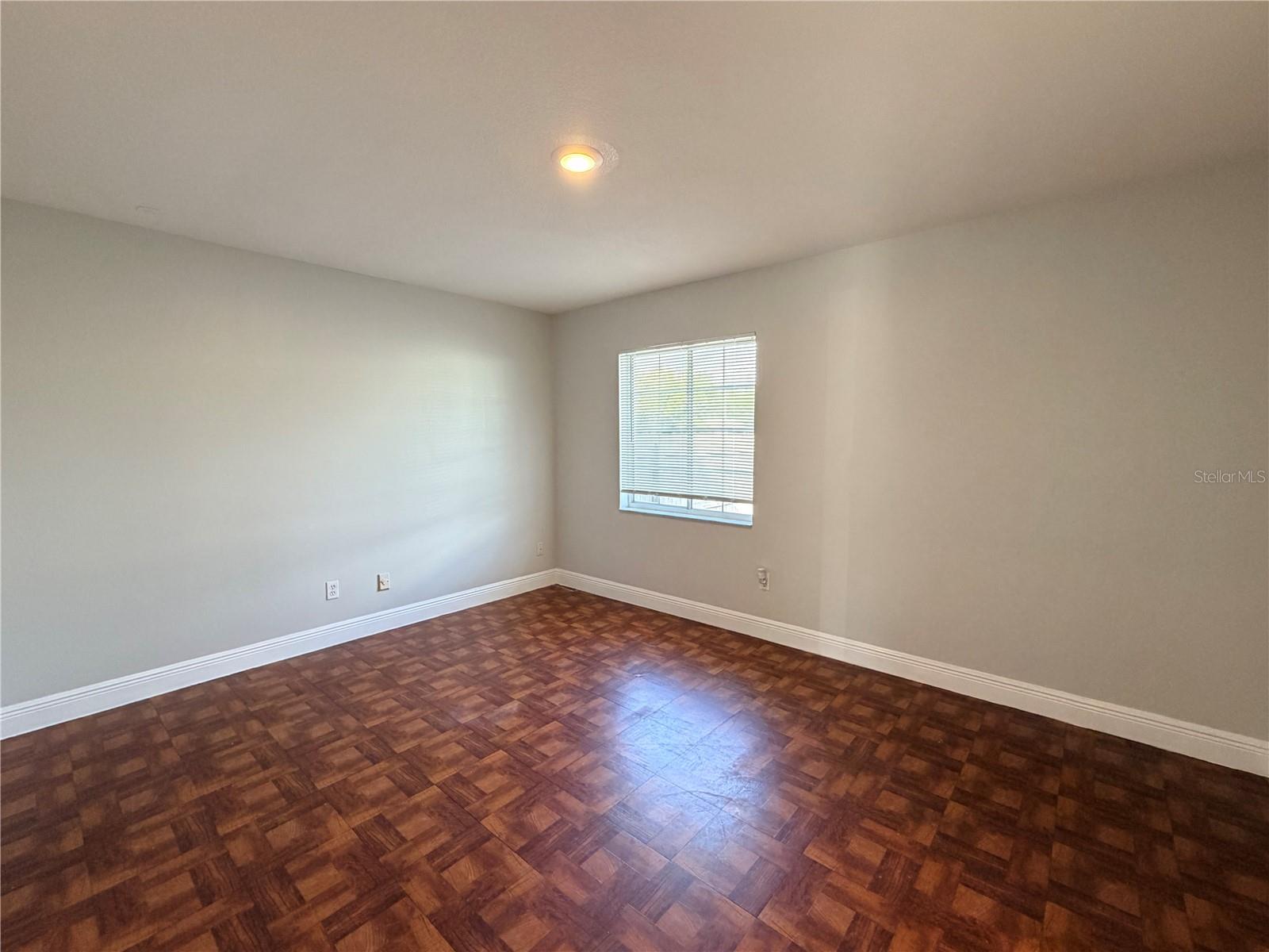 Image 9 of 14 For 2735 Adela Avenue