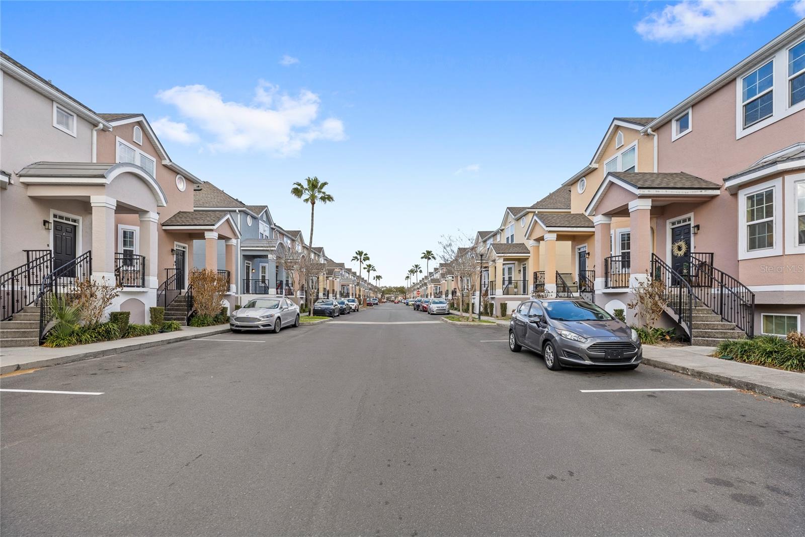 Image 3 of 41 For 3480 Soho Street 201