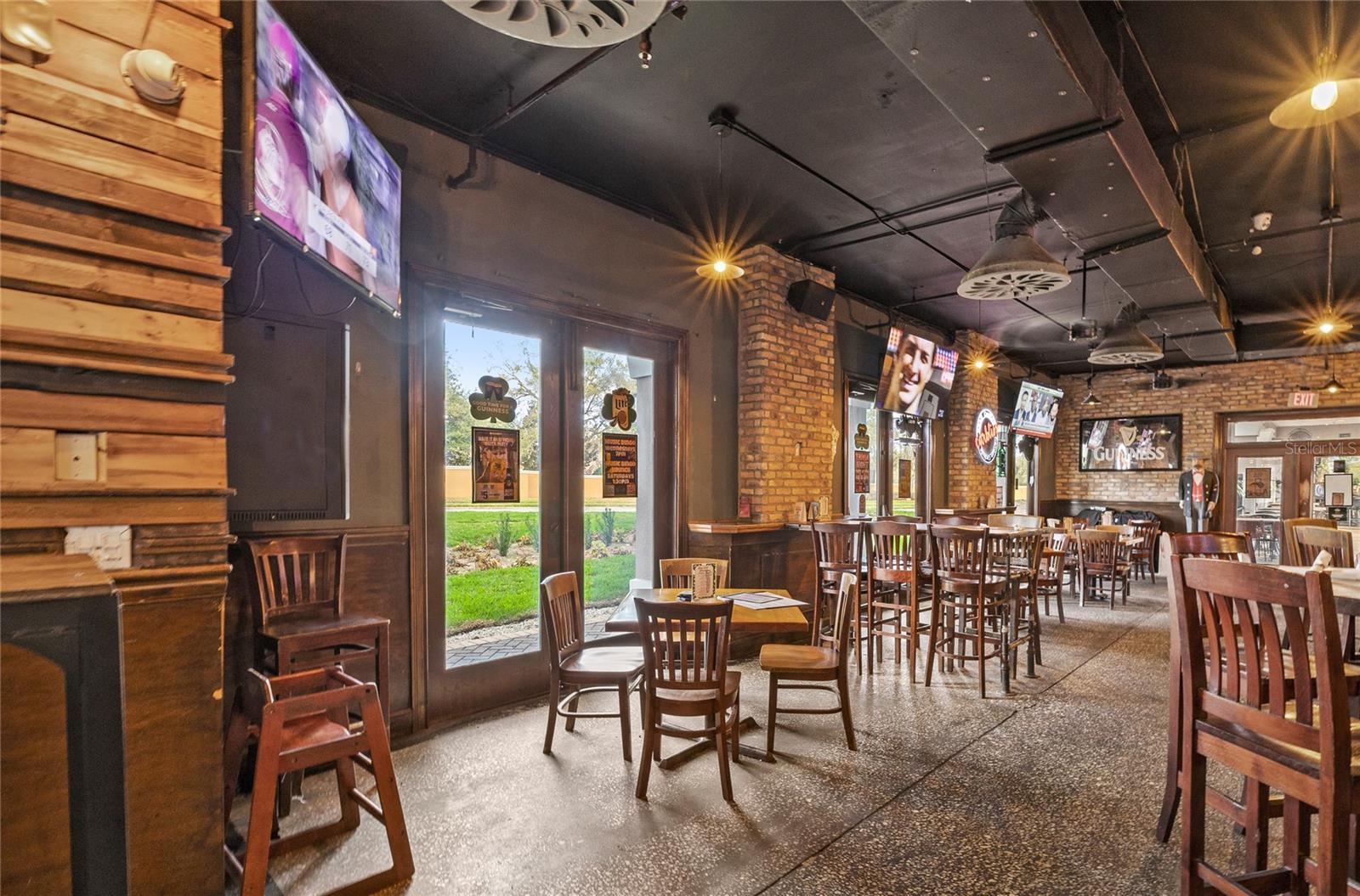 Image 31 of 41 For 3480 Soho Street 201