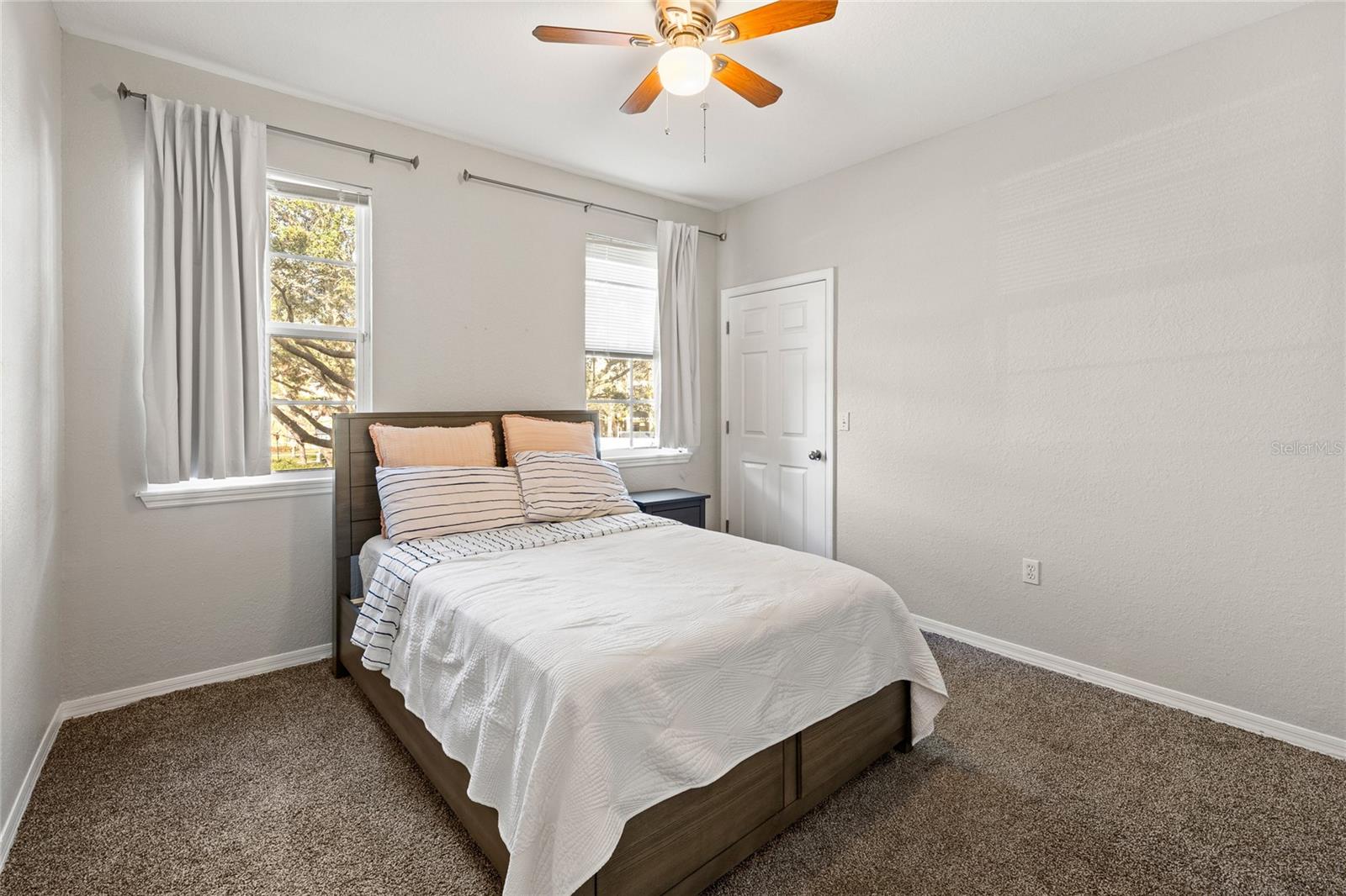 Image 7 of 41 For 3480 Soho Street 201