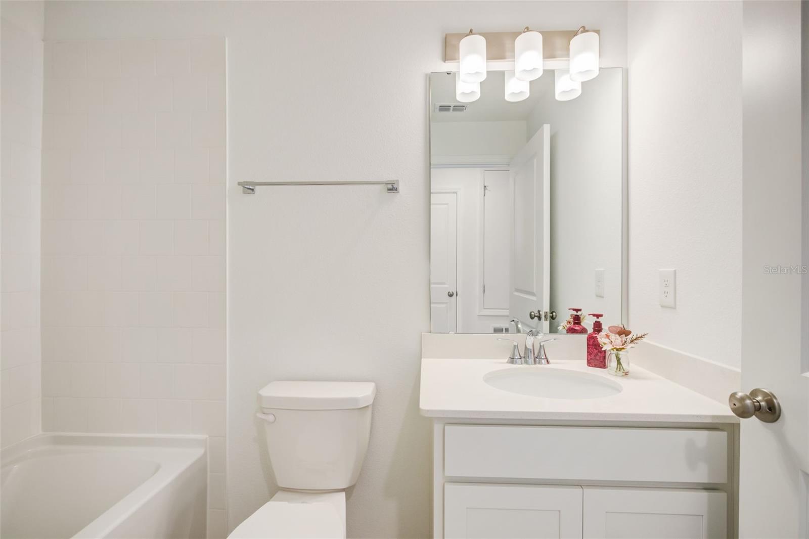 Image 17 of 30 For 15098 Windflower Alley