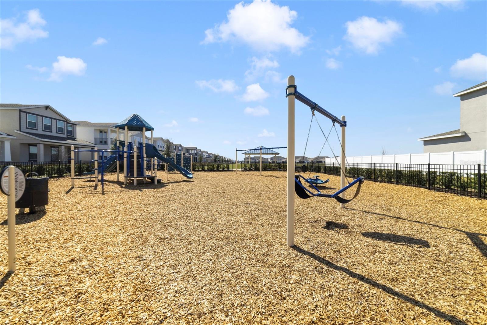 Image 28 of 30 For 15098 Windflower Alley