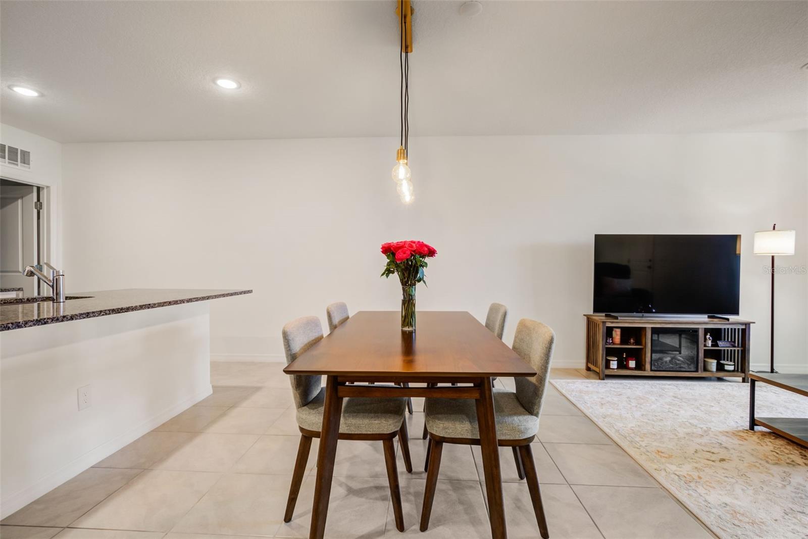 Image 4 of 30 For 15098 Windflower Alley