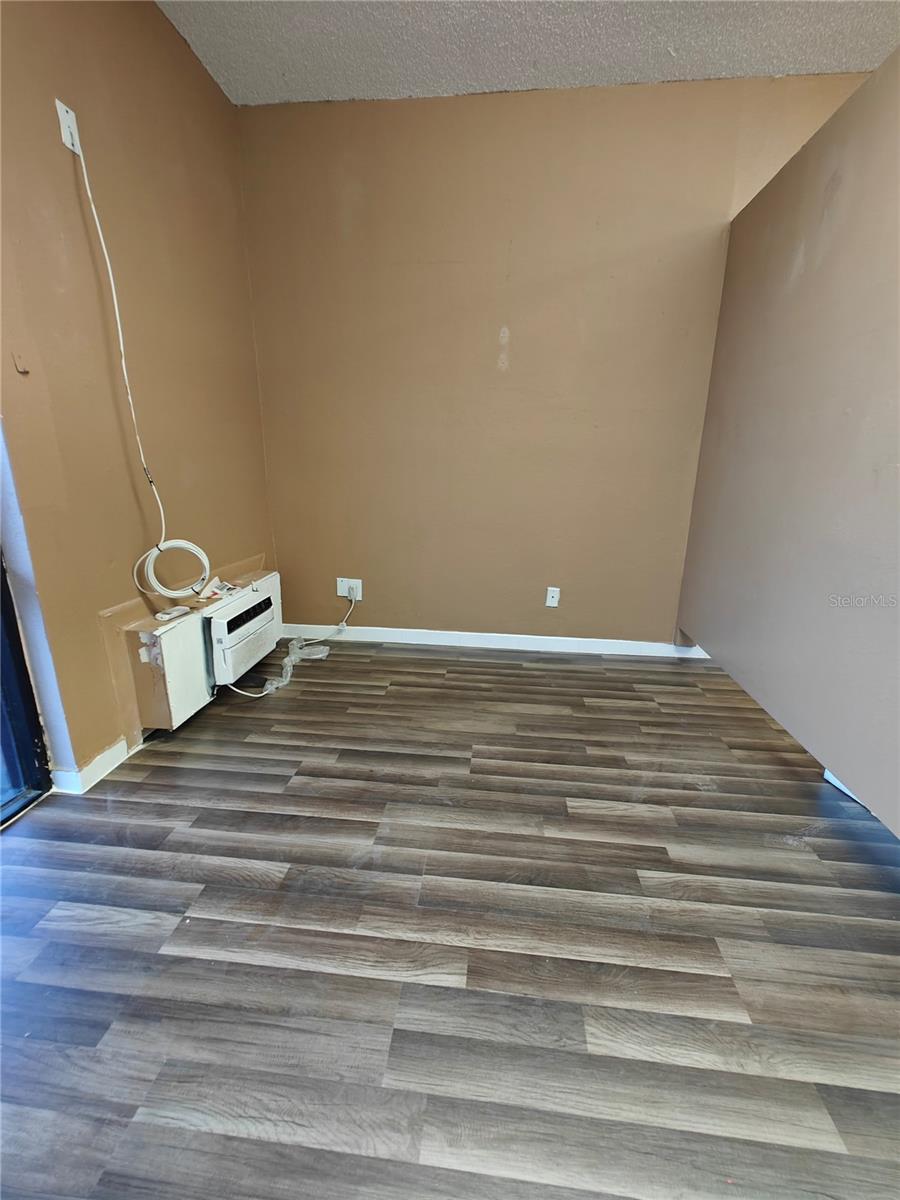 Image 2 of 5 For 8421 Orange Blossom Trail 131