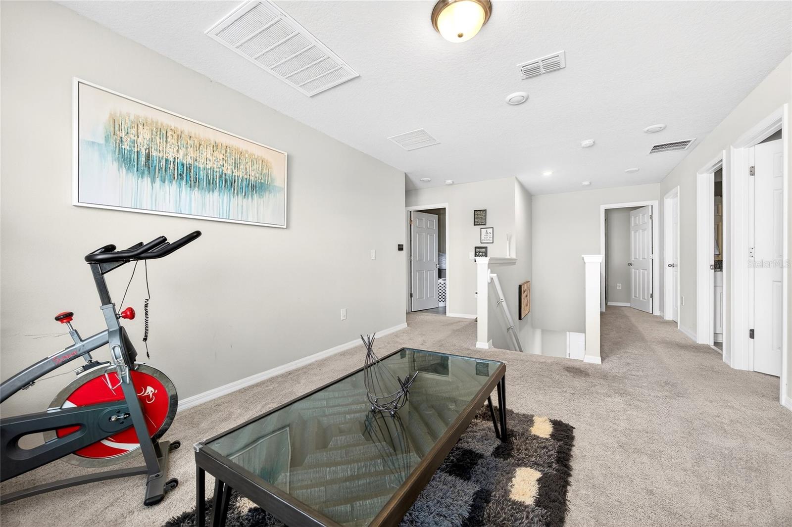 Image 23 of 62 For 953 Cambridge Drive