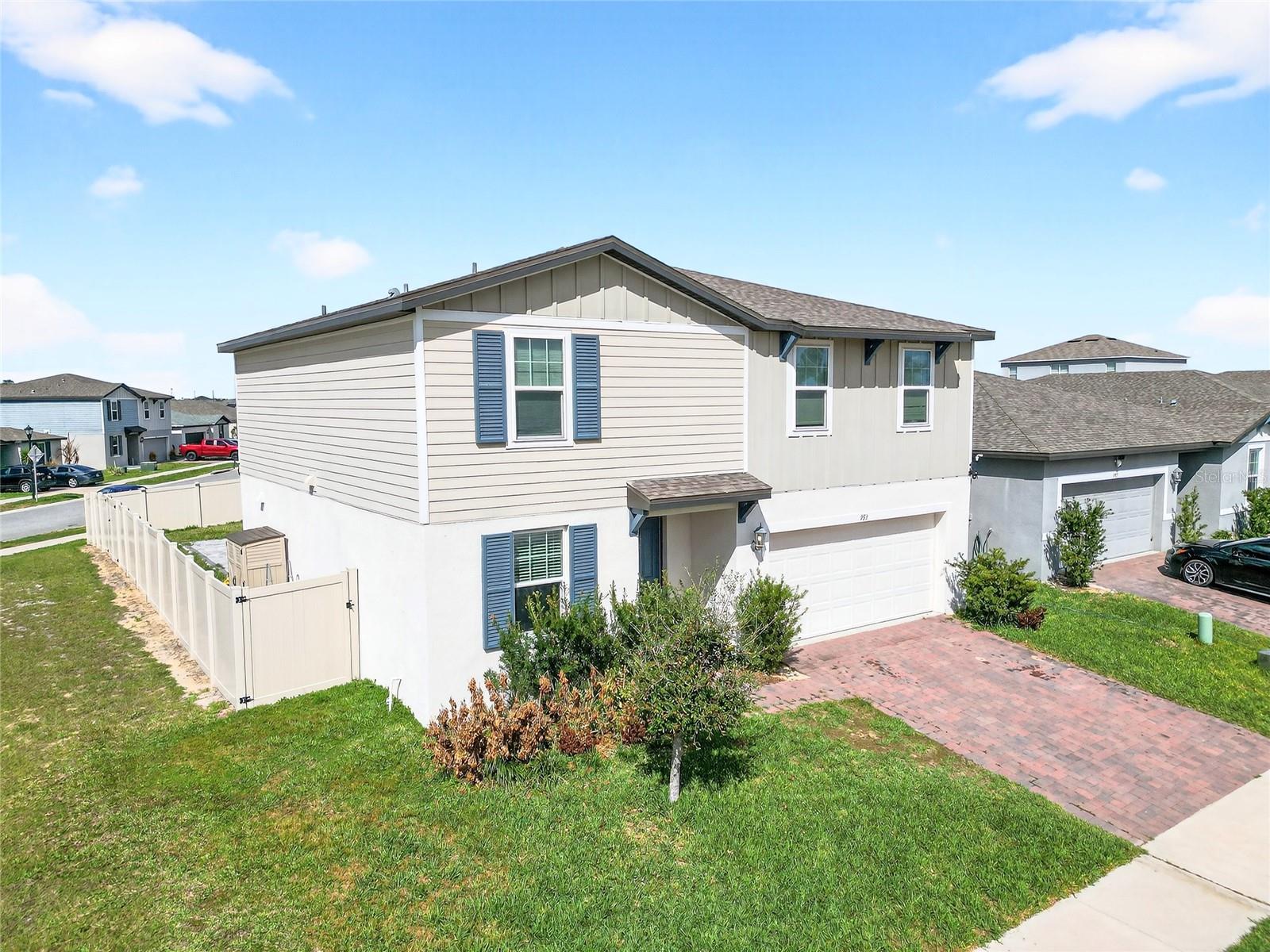 Image 3 of 62 For 953 Cambridge Drive