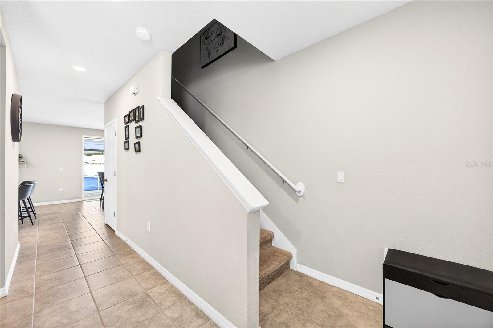 Image 45 of 62 For 953 Cambridge Drive