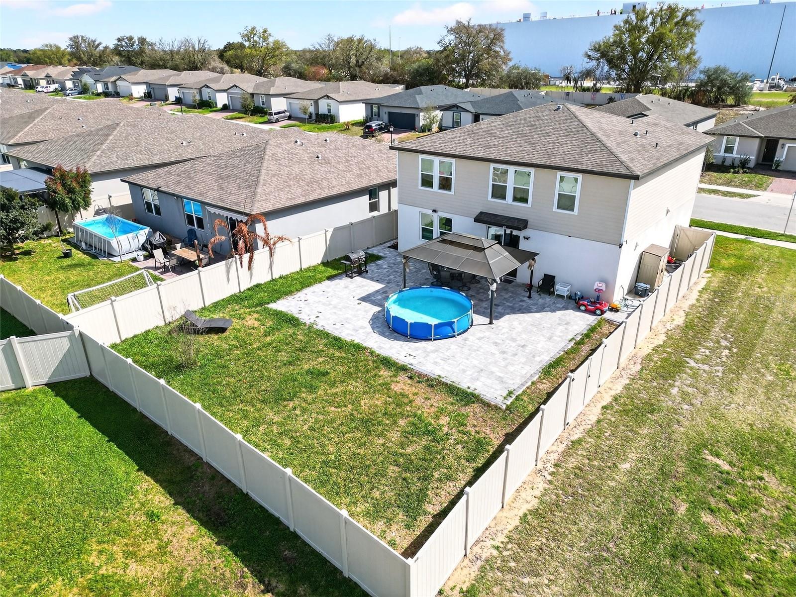 Image 51 of 62 For 953 Cambridge Drive