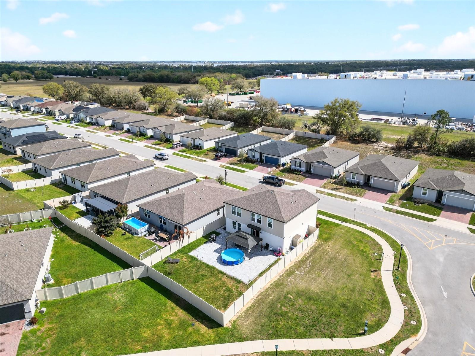 Image 52 of 62 For 953 Cambridge Drive