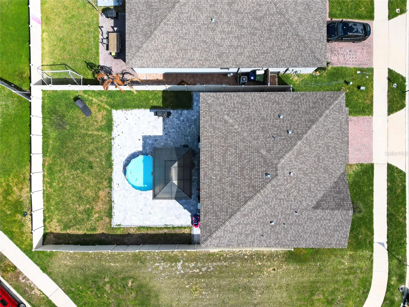 Image 53 of 62 For 953 Cambridge Drive