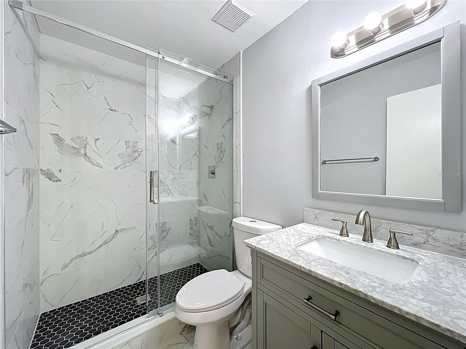 Image 21 of 32 For 4800 Semoran Boulevard 106