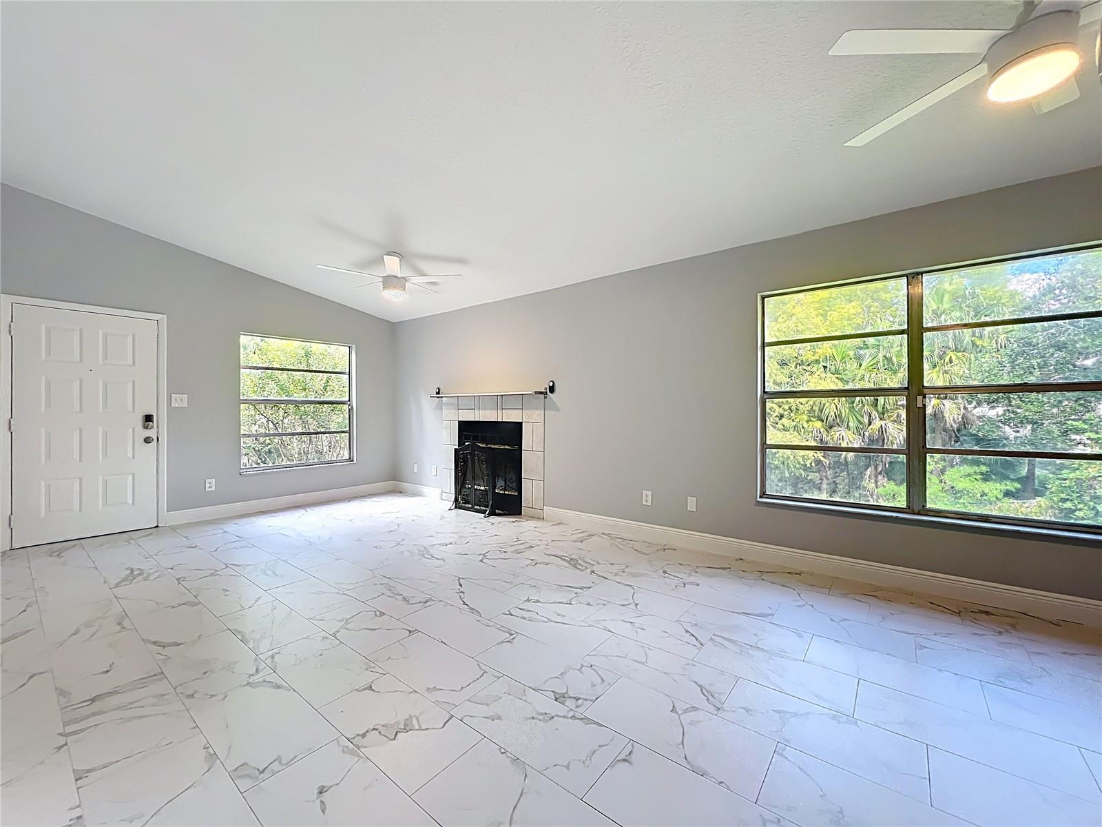 Image 8 of 32 For 4800 Semoran Boulevard 106