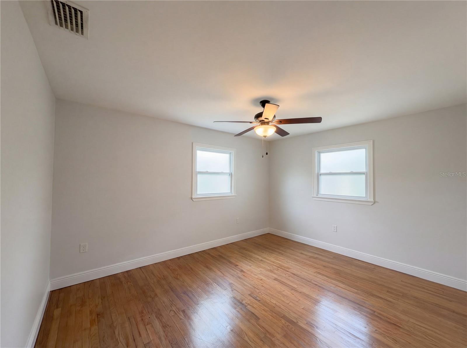 Image 12 of 20 For 520 Sumner Avenue