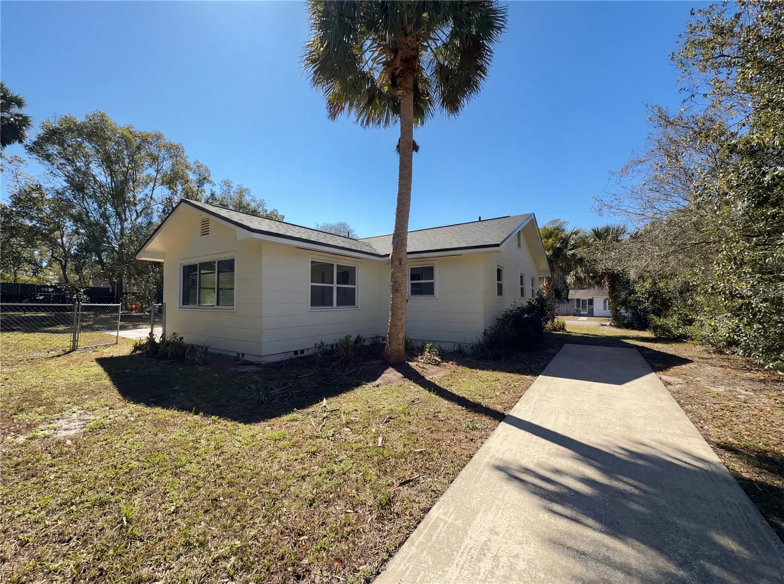 Image 7 of 20 For 520 Sumner Avenue