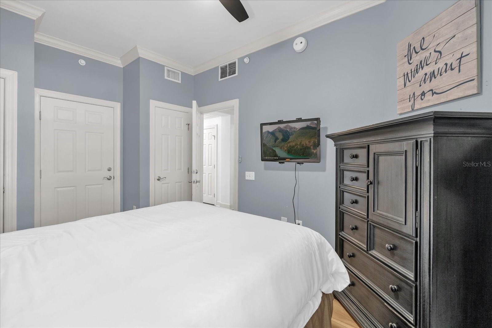 Image 17 of 35 For 1362 Centre Court Ridge Drive 102