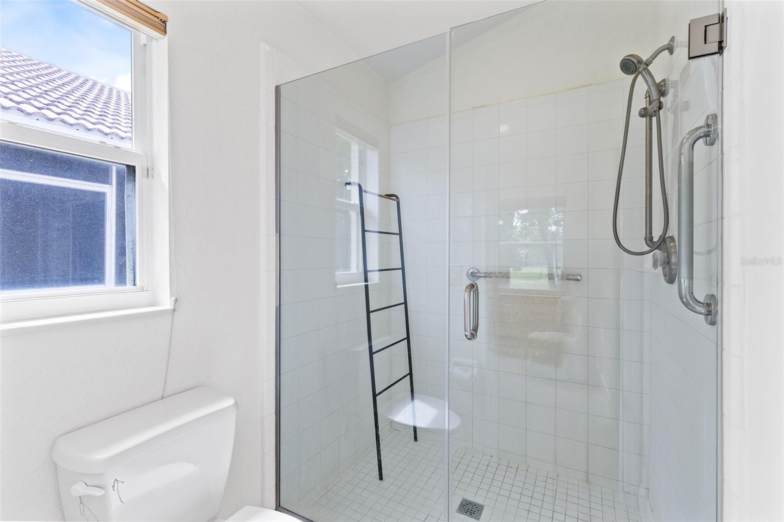 Image 14 of 26 For 936 Torrey Pine Drive