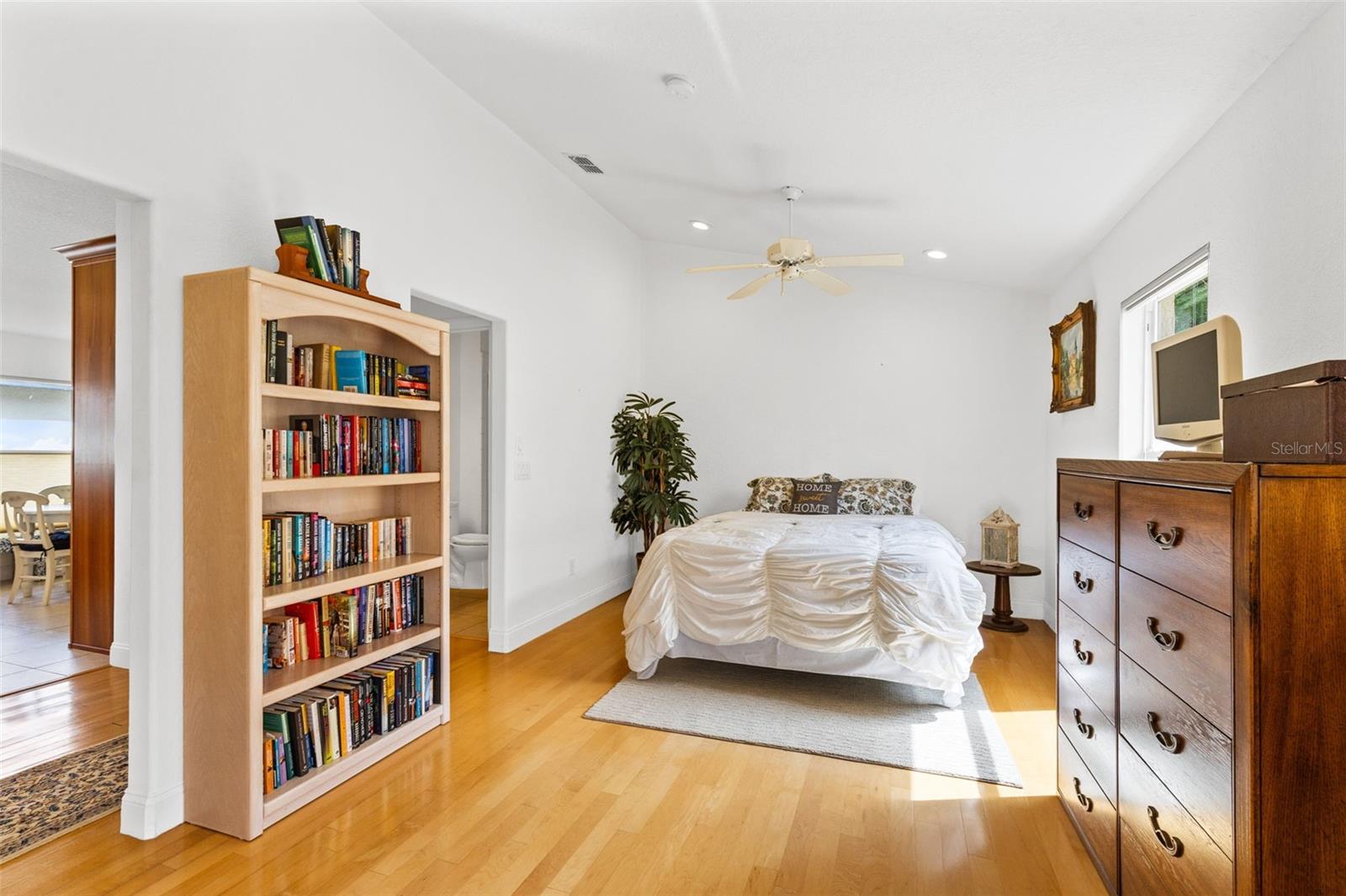 Image 16 of 26 For 936 Torrey Pine Drive