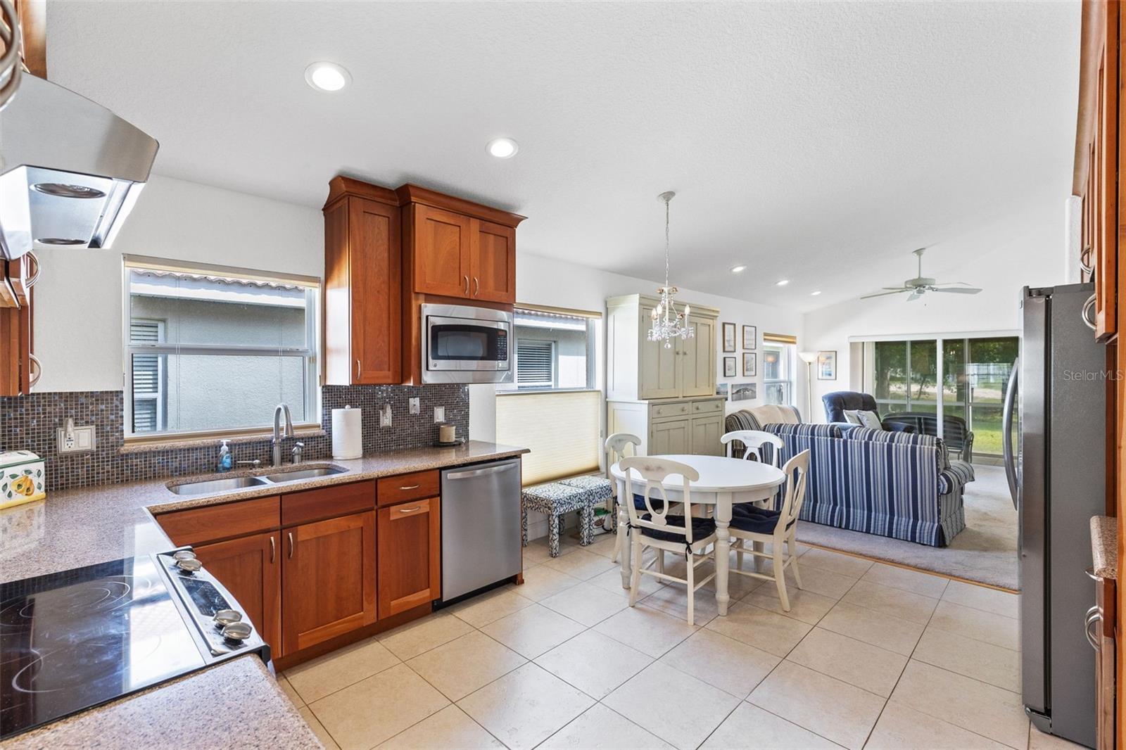 Image 8 of 26 For 936 Torrey Pine Drive