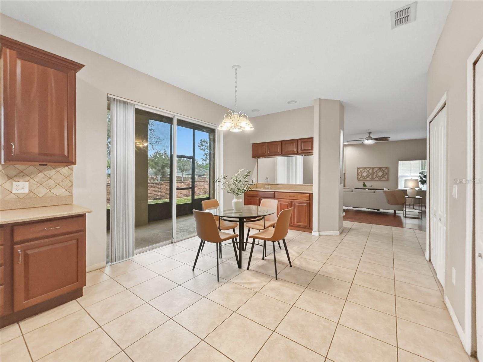 Image 19 of 49 For 14689 Brunswood Way