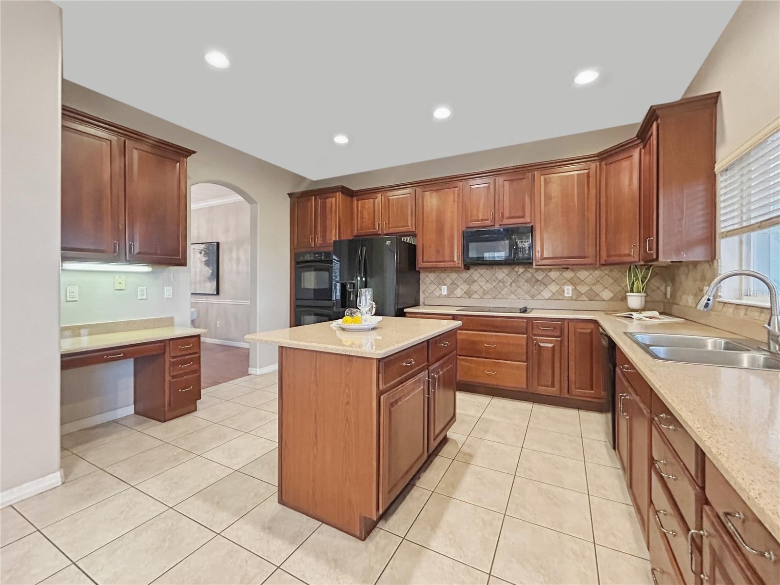 Image 23 of 49 For 14689 Brunswood Way