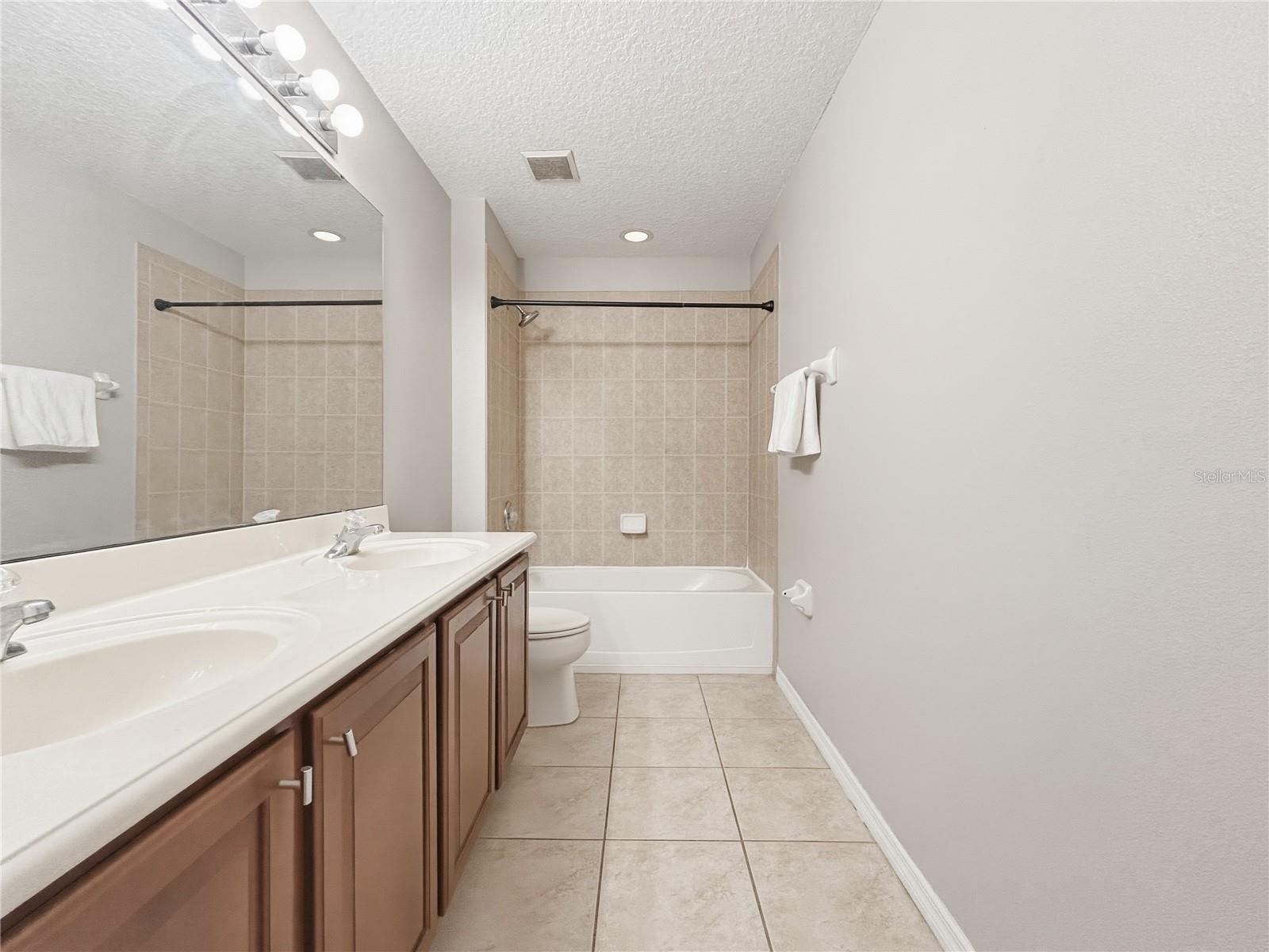 Image 30 of 49 For 14689 Brunswood Way