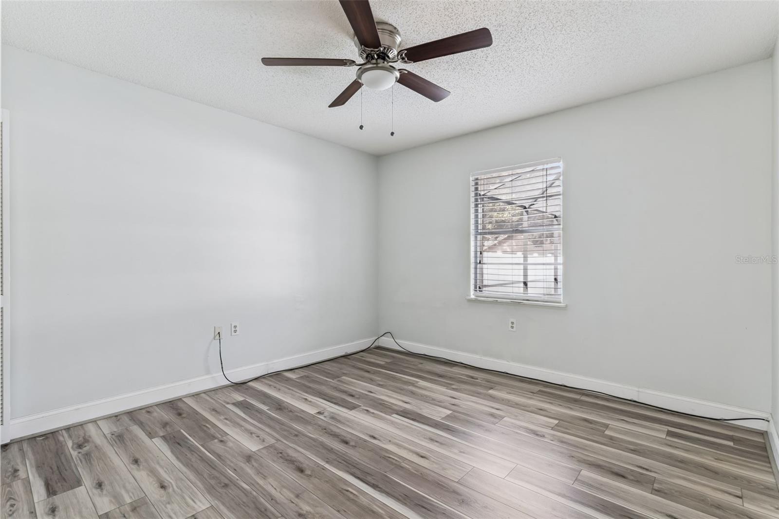 Image 21 of 37 For 1054 Seminole Creek Drive