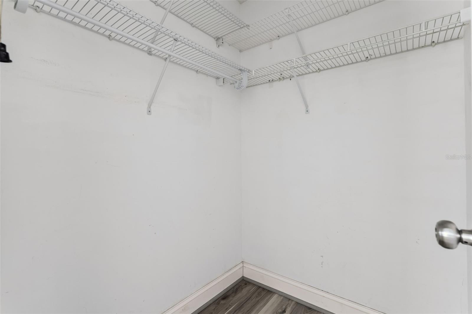 Image 24 of 37 For 1054 Seminole Creek Drive