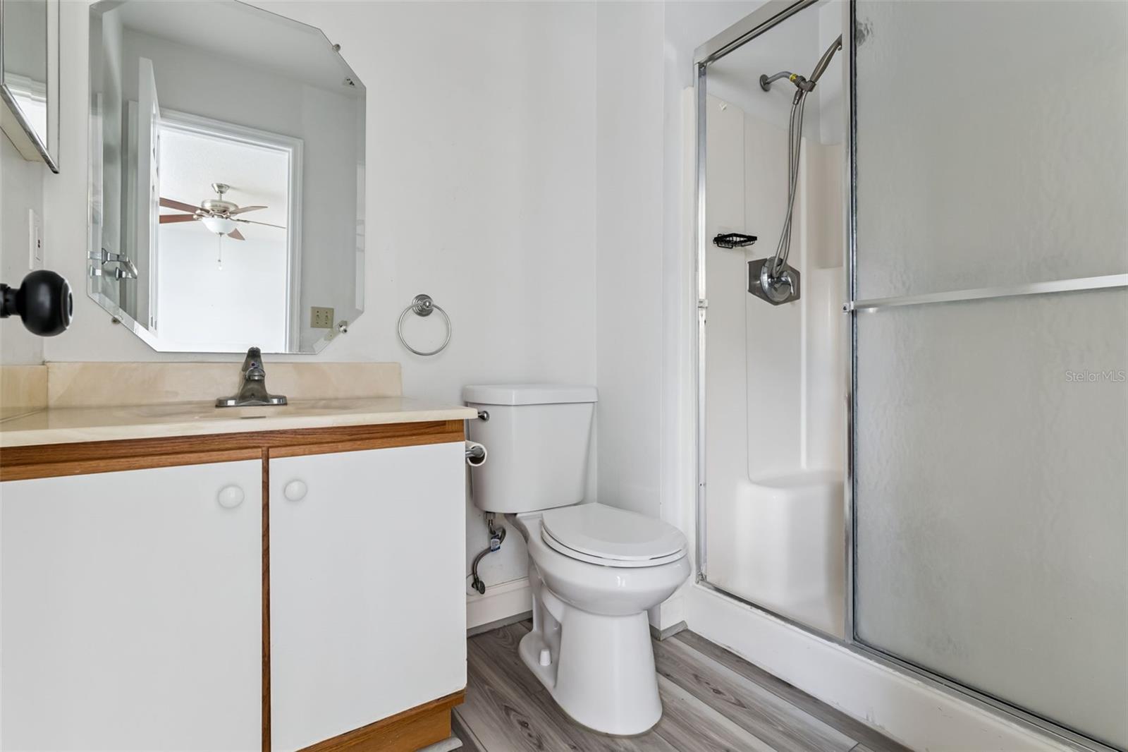 Image 25 of 37 For 1054 Seminole Creek Drive