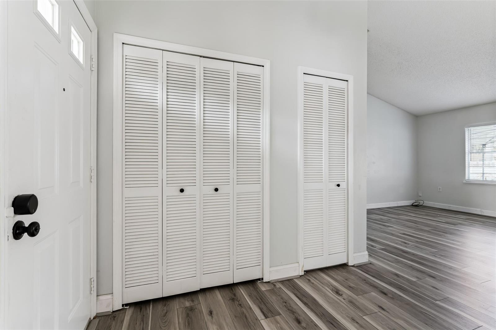 Image 5 of 37 For 1054 Seminole Creek Drive