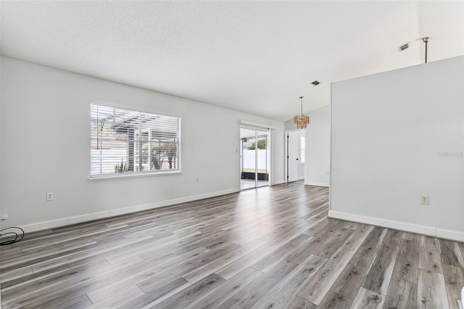 Image 9 of 37 For 1054 Seminole Creek Drive