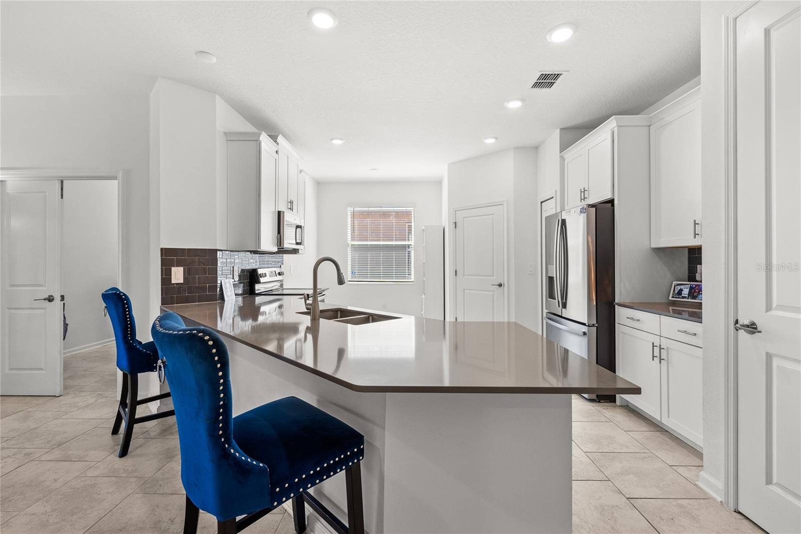 Image 14 of 44 For 3075 Camden Way