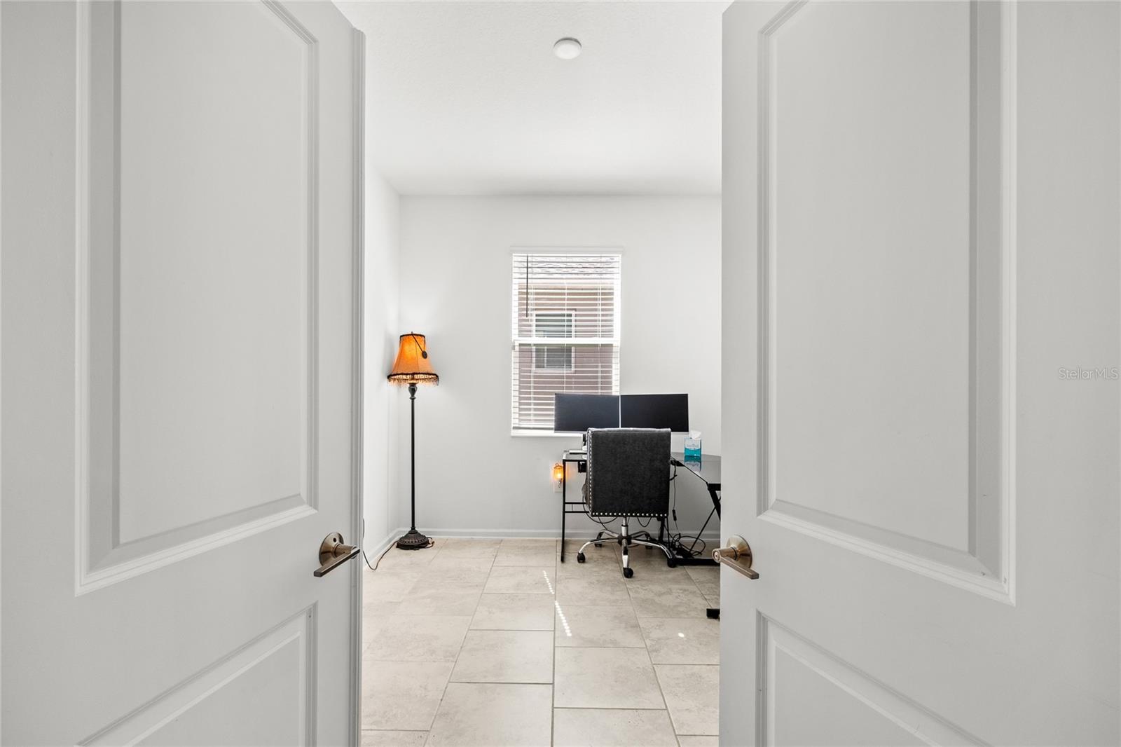 Image 27 of 44 For 3075 Camden Way