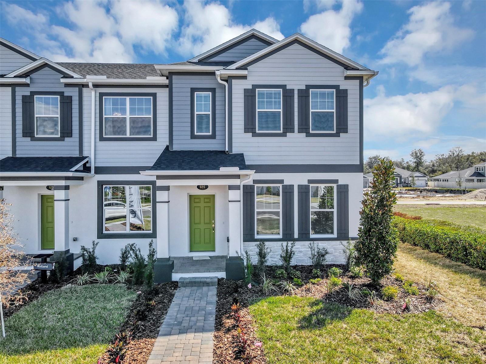 Image 2 of 65 For 691 Pothos Street