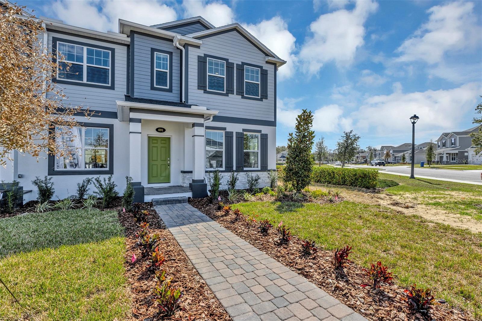 Image 3 of 65 For 691 Pothos Street