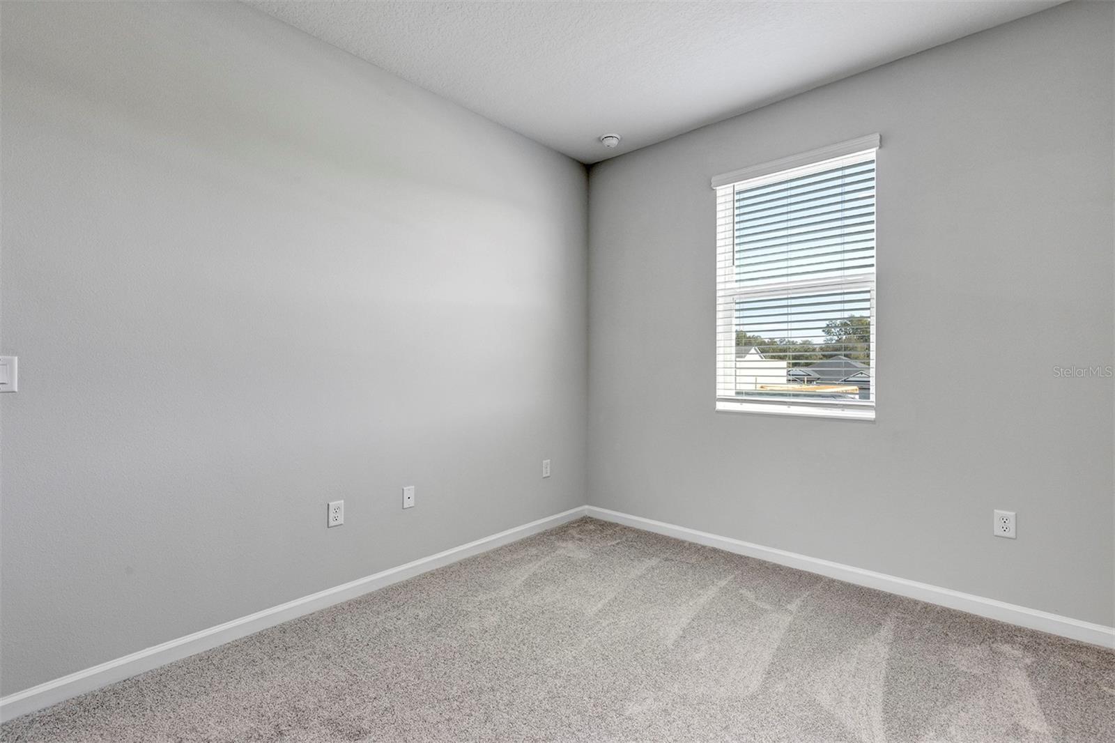 Image 35 of 65 For 691 Pothos Street