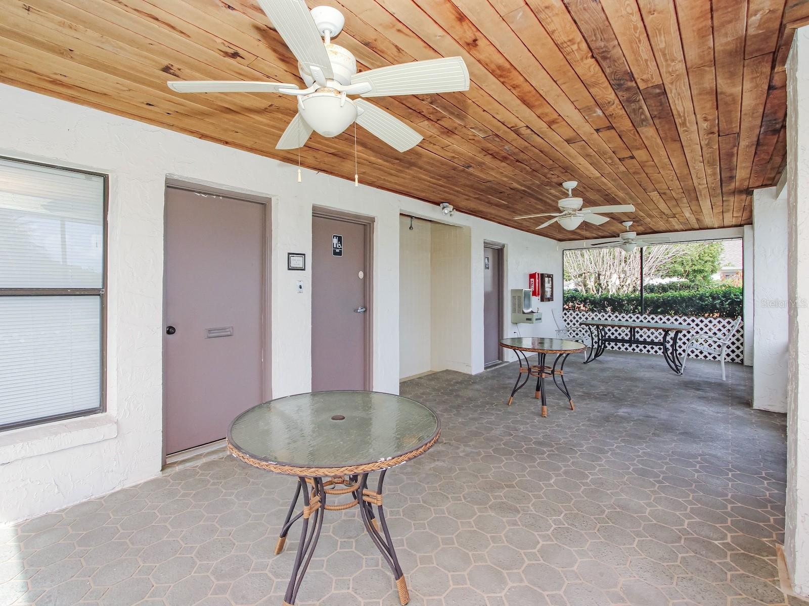 Image 22 of 28 For 62 Lakepointe Circle