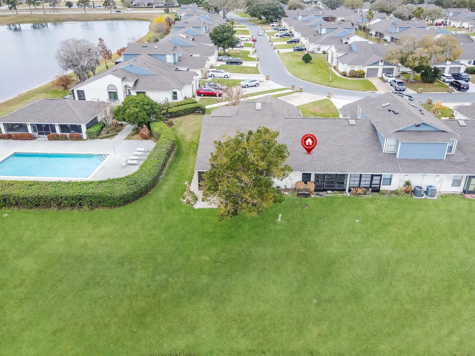 Image 24 of 28 For 62 Lakepointe Circle