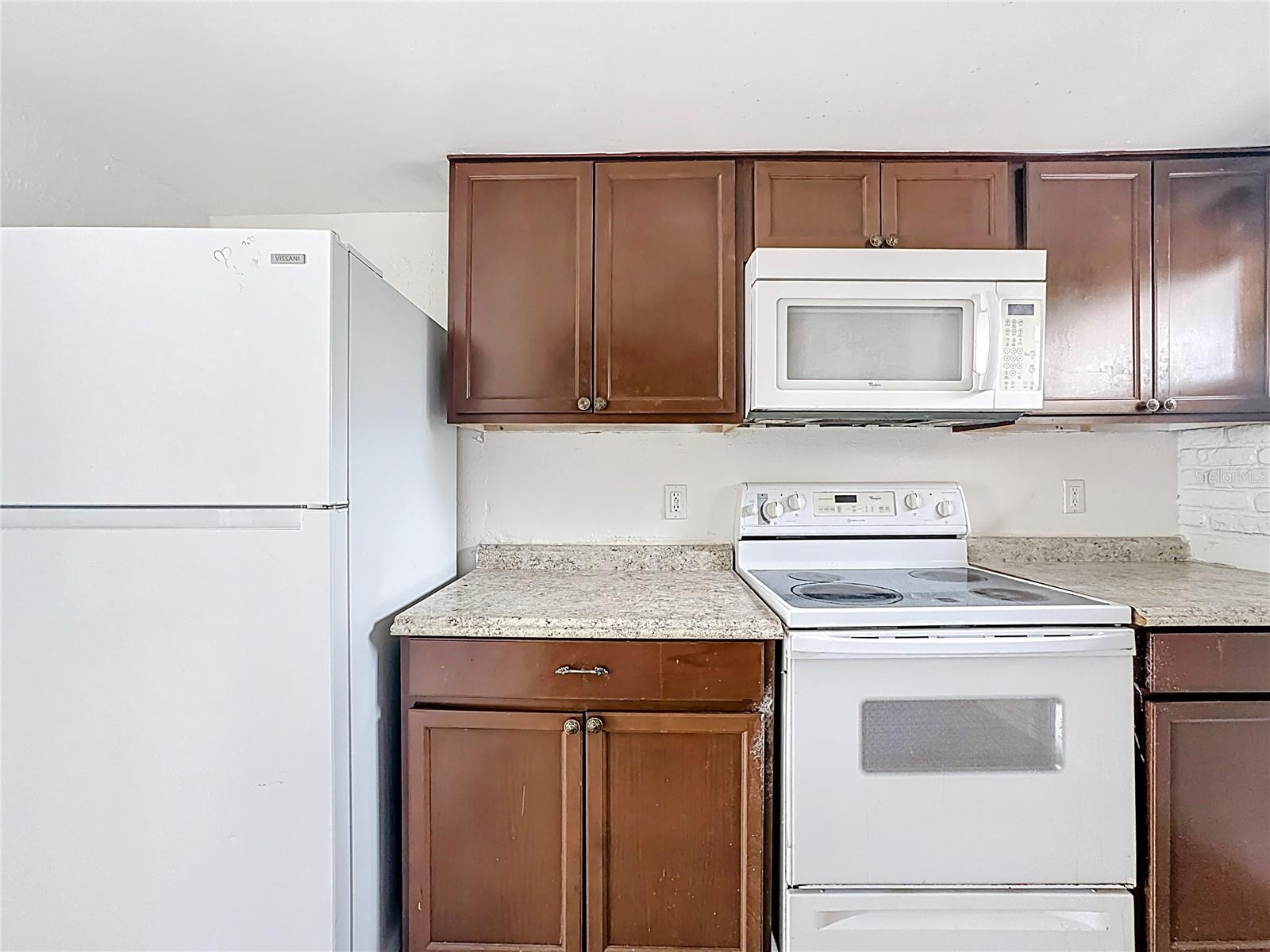 Image 11 of 48 For 3968 Crayrich Circle C3