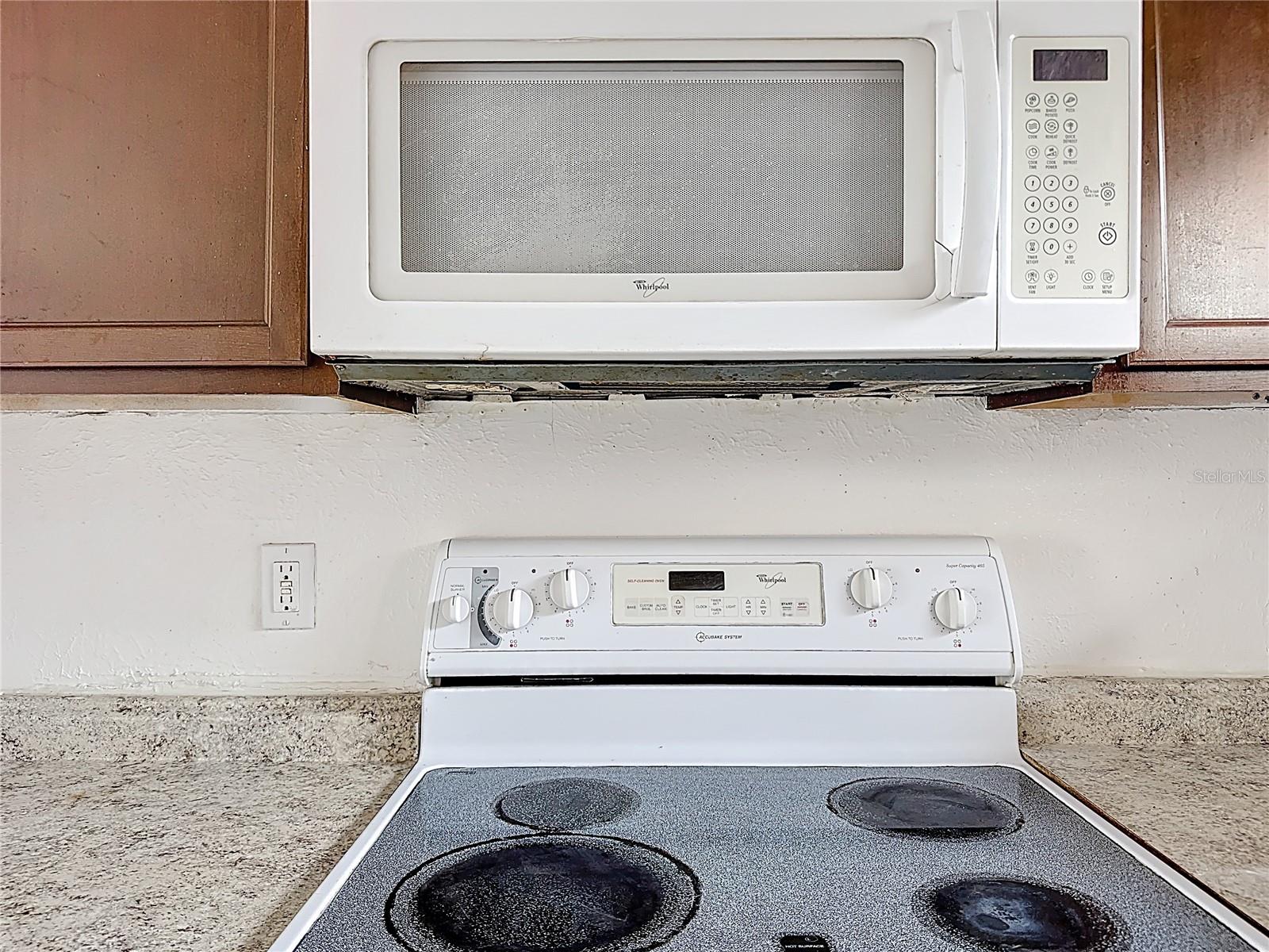 Image 12 of 48 For 3968 Crayrich Circle C3