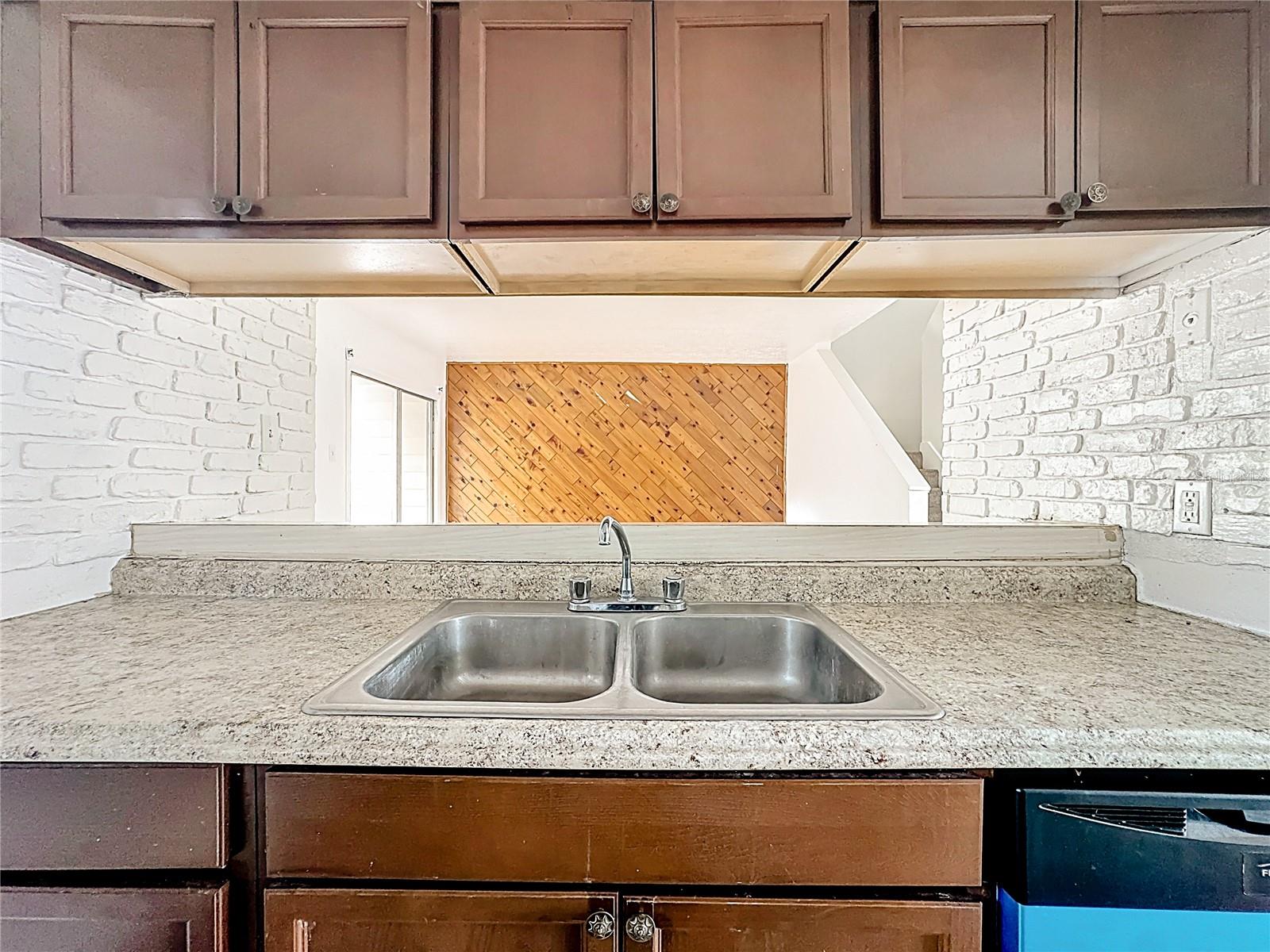 Image 14 of 48 For 3968 Crayrich Circle C3